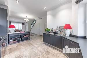 Таунхаус 270м², 4-этажный, на длительный срок, 