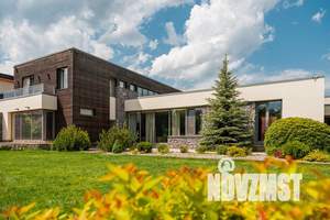 Дом 826м&sup2;, 3-этажный, посуточно, 