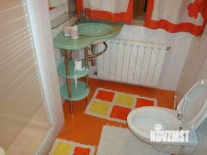 Коттедж 250м², 2-этажный, на длительный срок, 
