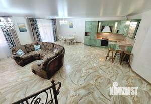 Таунхаус 222м&sup2;, 2-этажный, на длительный срок, 