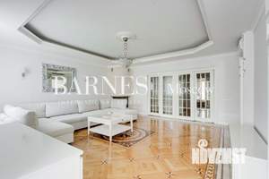 Дом 487м&sup2;, 2-этажный, на длительный срок, 