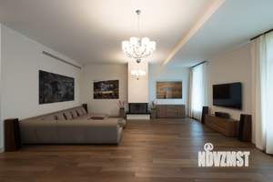 Дом 450м², 2-этажный, на длительный срок, 