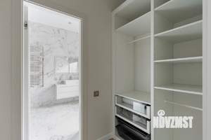 Таунхаус 296м², 4-этажный, на длительный срок, 