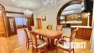 Дом 1555м², 3-этажный, посуточно, 