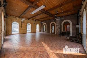 Дом 1100м², 3-этажный, посуточно, 