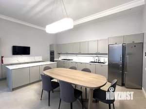 Дом 450м², 2-этажный, на длительный срок, 