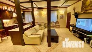 Дом 750м², 3-этажный, посуточно, 