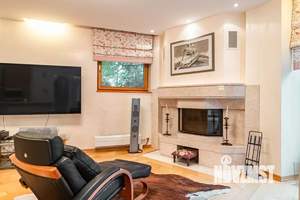 Коттедж 500м&sup2;, 3-этажный, на длительный срок, 