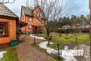 Дом 350м², 3-этажный, посуточно, 