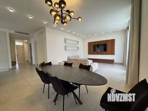 Коттедж 360м², 3-этажный, на длительный срок, 