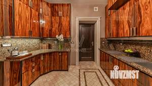 Коттедж 860м², 3-этажный, на длительный срок, 