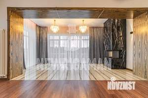 Коттедж 1100м&sup2;, 2-этажный, на длительный срок, 