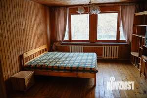 Коттедж 160м&sup2;, 2-этажный, на длительный срок, 