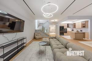 Таунхаус 200м², 2-этажный, на длительный срок, 