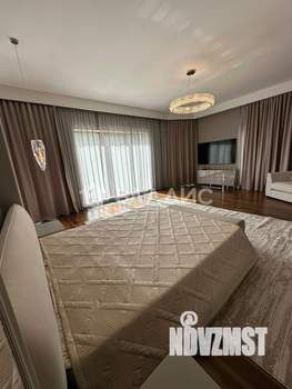 Дом 1300м², 3-этажный, на длительный срок, 