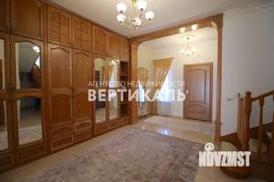 Дом 500м², 3-этажный, на длительный срок, 