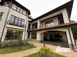 Коттедж 1000м², 3-этажный, на длительный срок, 