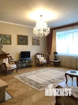 Коттедж 290м², 2-этажный, на длительный срок, 