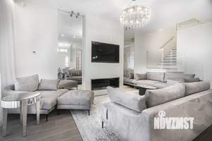 Таунхаус 210м², 2-этажный, на длительный срок, 