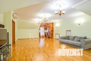 Дом 450м², 3-этажный, на длительный срок, 