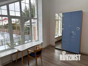 Дом 200м², 2-этажный, на длительный срок, 