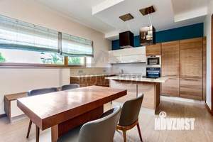 Дом 1000м², 2-этажный, посуточно, 