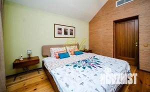 Дом 530м², 2-этажный, посуточно, 