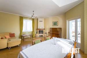 Дом 220м², 2-этажный, на длительный срок, 