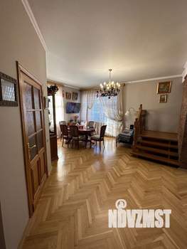 Таунхаус 320м², 2-этажный, на длительный срок, 