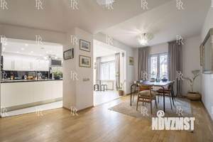 Дом 700м², 3-этажный, на длительный срок, 
