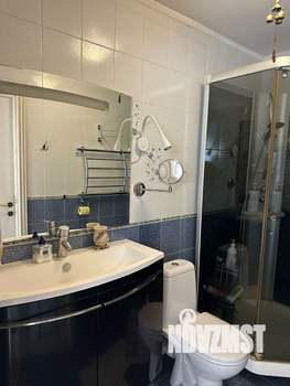 Коттедж 285м&sup2;, 3-этажный, на длительный срок, 