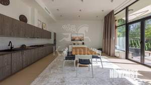 Таунхаус 400м², 2-этажный, на длительный срок, 