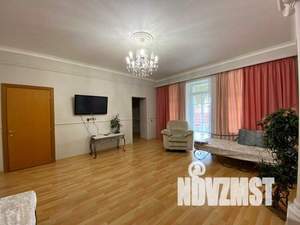 Дом 690м², 3-этажный, посуточно, 