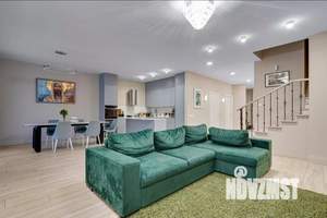 Таунхаус 220м², 2-этажный, на длительный срок, 