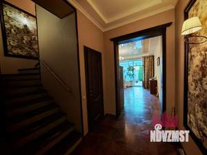 Таунхаус 150м², 3-этажный, на длительный срок, 