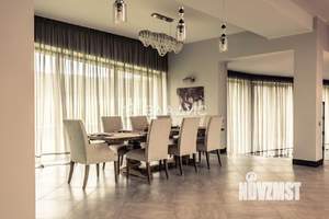 Дом 890м², 3-этажный, на длительный срок, 