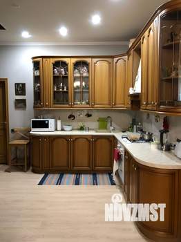 Коттедж 290м², 2-этажный, на длительный срок, 