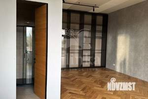 Дом 800м², 2-этажный, на длительный срок, 