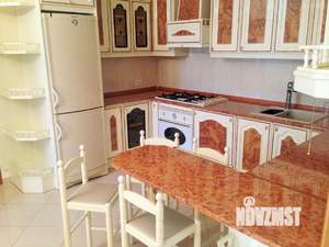 Дом 500м², 3-этажный, на длительный срок, 