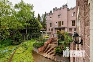 Дом 1200м&sup2;, 4-этажный, посуточно, 