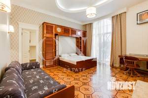 Дом 660м², 3-этажный, на длительный срок, 