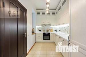 Таунхаус 200м², 3-этажный, на длительный срок, 