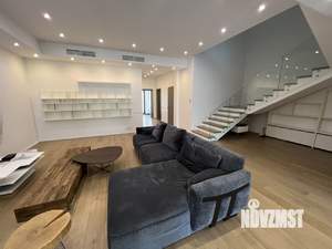 Дом 320м², 2-этажный, на длительный срок, 