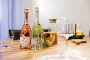 Дом 750м², 3-этажный, посуточно, 