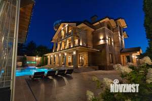 Дом 2000м&sup2;, 4-этажный, посуточно, 