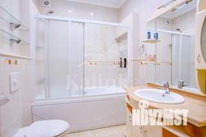 Дом 450м², 3-этажный, на длительный срок, 