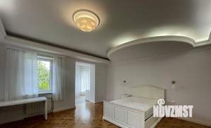 Коттедж 485м², 3-этажный, на длительный срок, 