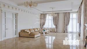 Дом 1663м², 3-этажный, на длительный срок, 