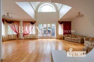 Дом 370м², 2-этажный, на длительный срок, 