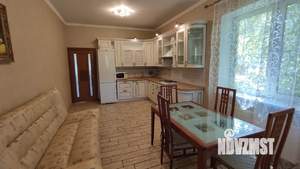 Дом 345м², 3-этажный, на длительный срок, 